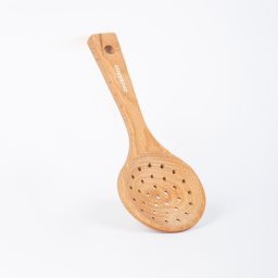 کفگیر سوراخ دار جنس چوبی