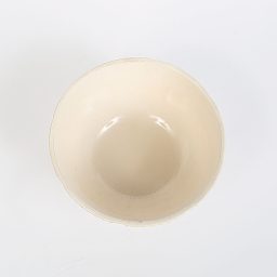 کاسه طرح برجسته مدل روستیک رنگ کرمی