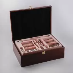 قاشق و چنگال137 پارچه ( جعبه چوبي )