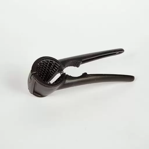 گردو شکن مدل فلزی