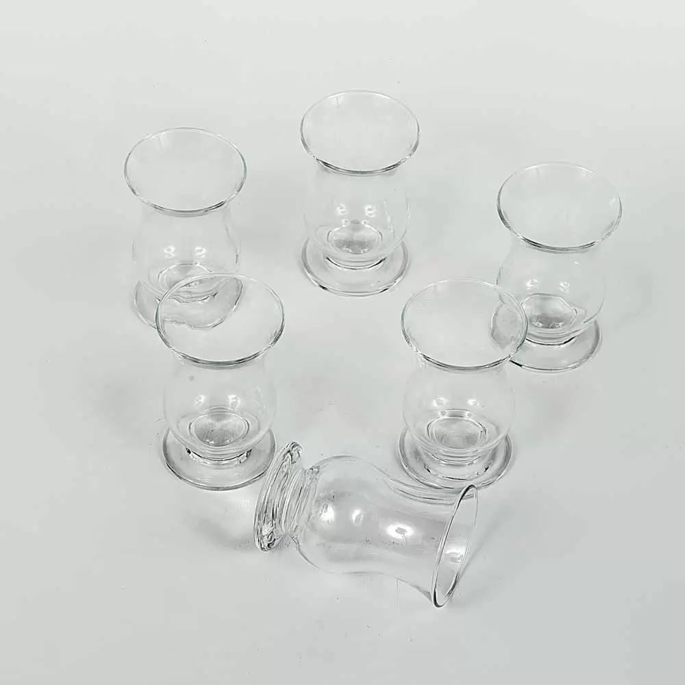 استکان طرح پرا شیشه ای پایه دار