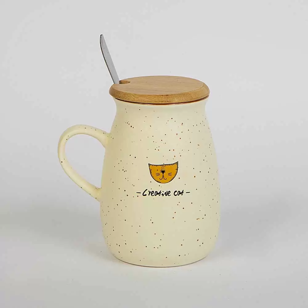 ماگ رنگ کرمی شکل گربه