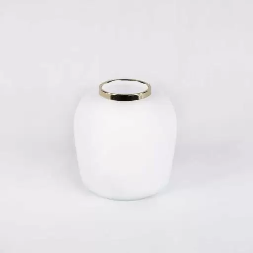 گلدان شیری رنگ بزرگ (نمای رو به رو)