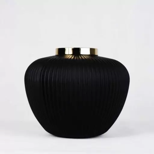 گلدان مات مشکی (نمای رو به رو)