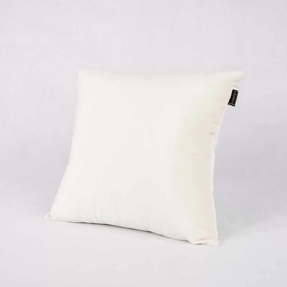 کوسن مخمل شیری