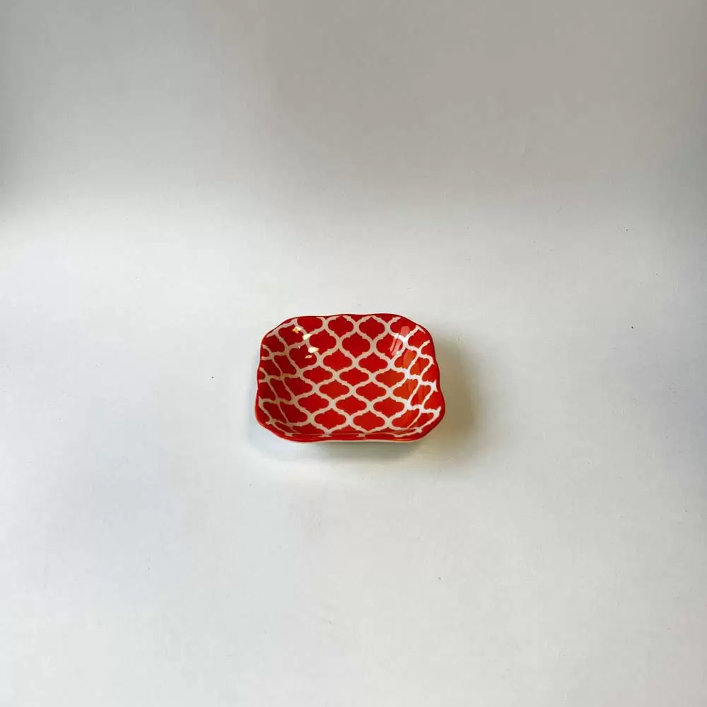 سس خوری کوچک مربعی گلدار رنگ قرمز گل دار