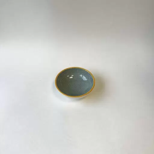 سس خوری کوچک دایره ای ته گرد طرح سنتی رنگ ابی کم رنگ خط دار